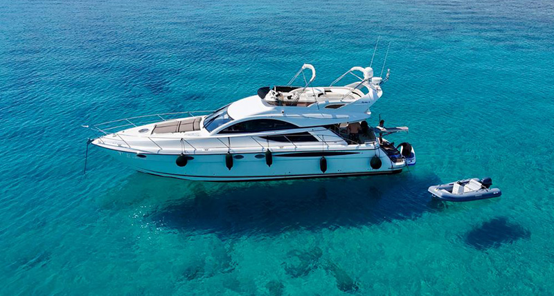 fairline50 out1